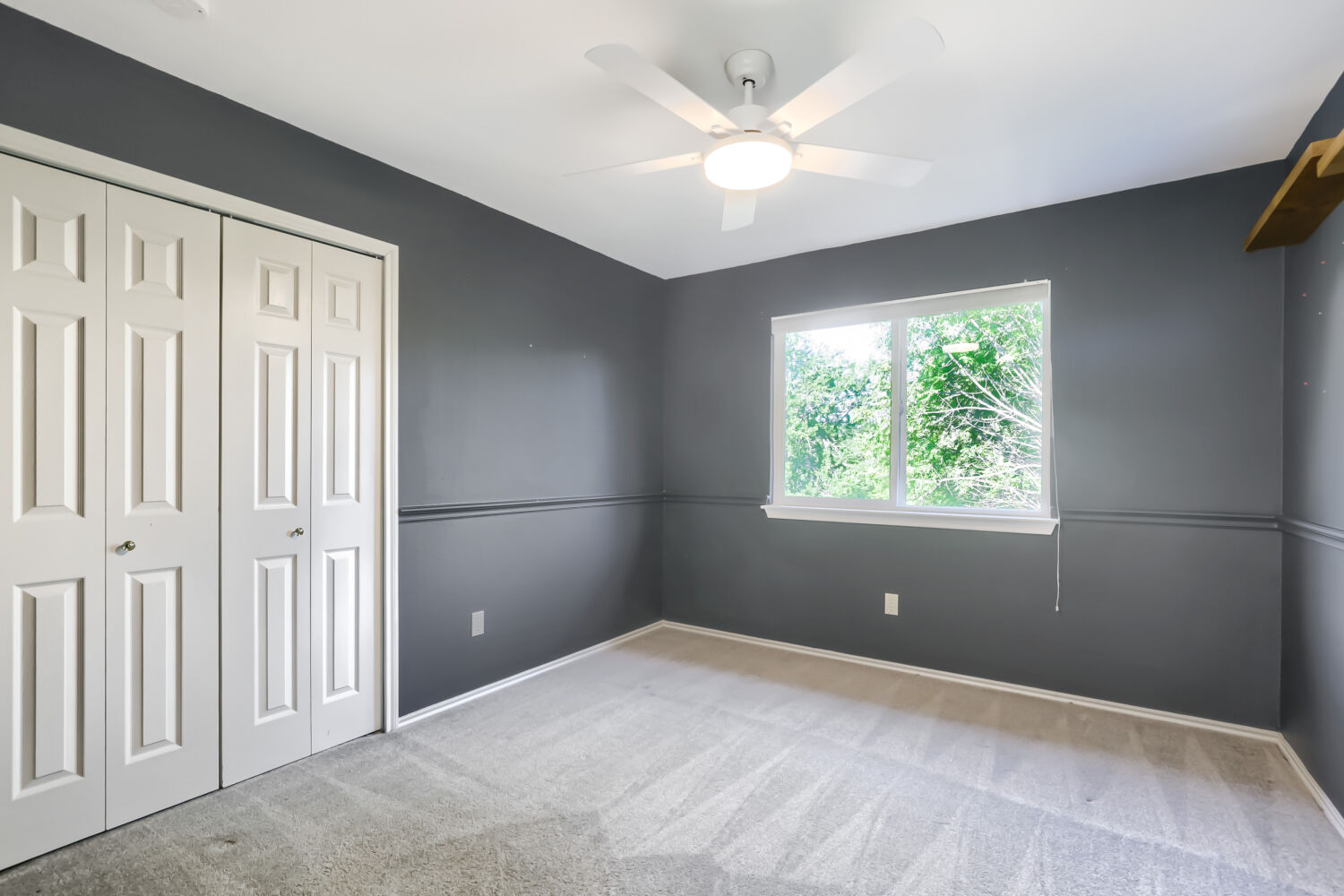 17204 Village Glen Road Pflugerville, TX 78660 - Photo 17 of 19 Secondary bedroom.