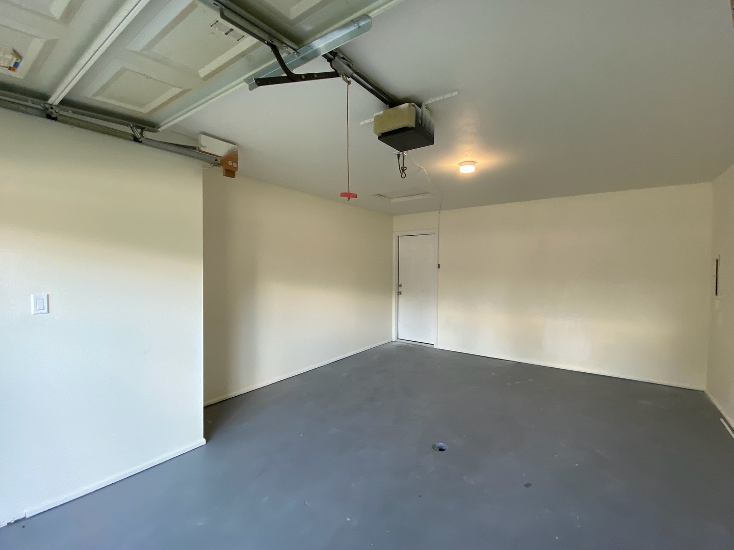 1981 Opal Drive Aurora, IL 60506 - Photo 14 of 18 an empty room with a projector