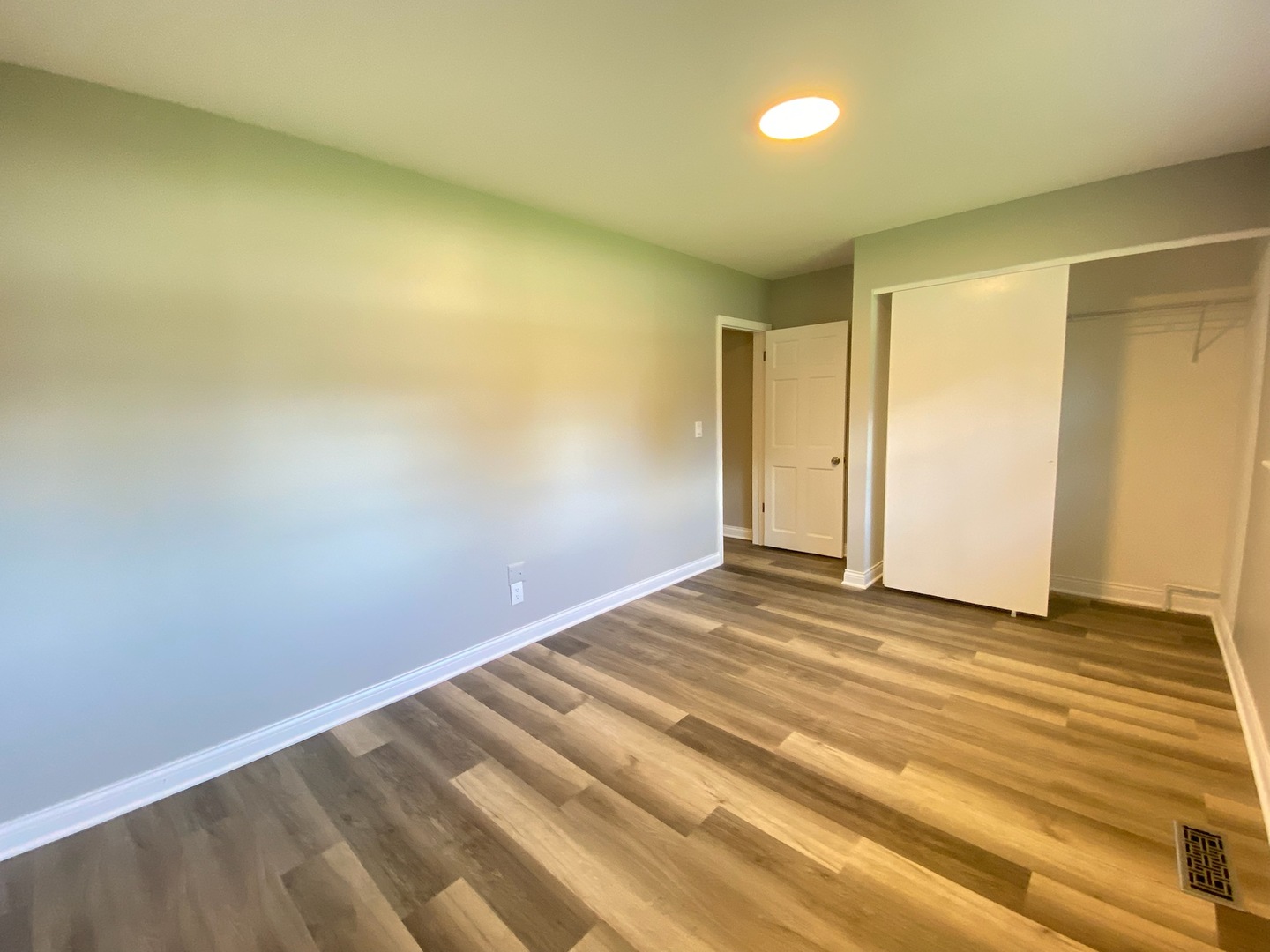 1981 Opal Drive Aurora, IL 60506 - Photo 10 of 18 a view of an empty room