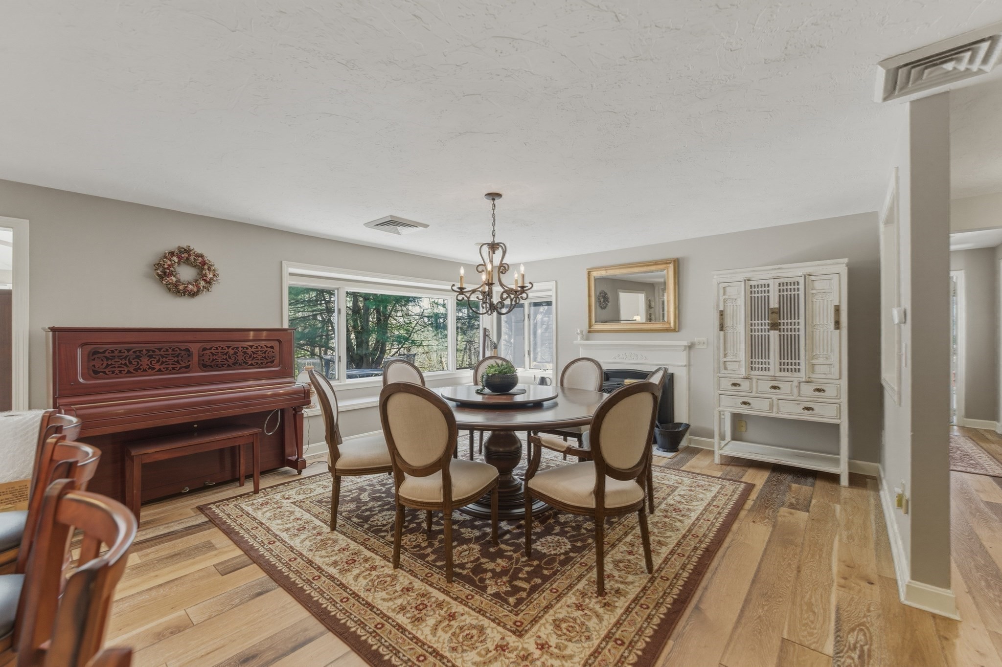 402 Ridgefield Circle, Unit D1 Clinton, MA 01510 - Photo 17 of 34 Gallery Image 17