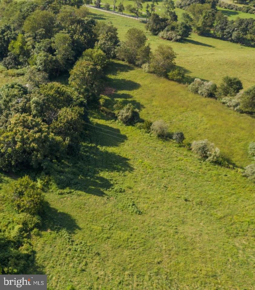 Keyser Road Hume, VA 22639 - Photo 1 of 2 Front of lot
