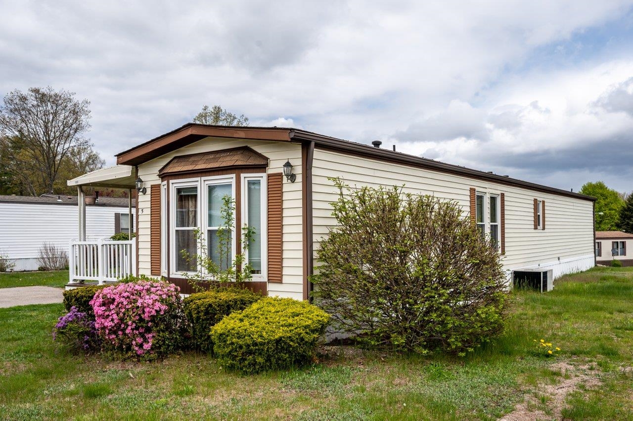 5 Monadnock Drive Rochester, NH 03867 - Photo 13 of 40