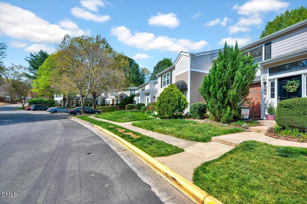 7802 Falcon Rest Circle Raleigh, NC 27615 - Photo 3 of 47 03-7802 Falcon Rest Cir-3