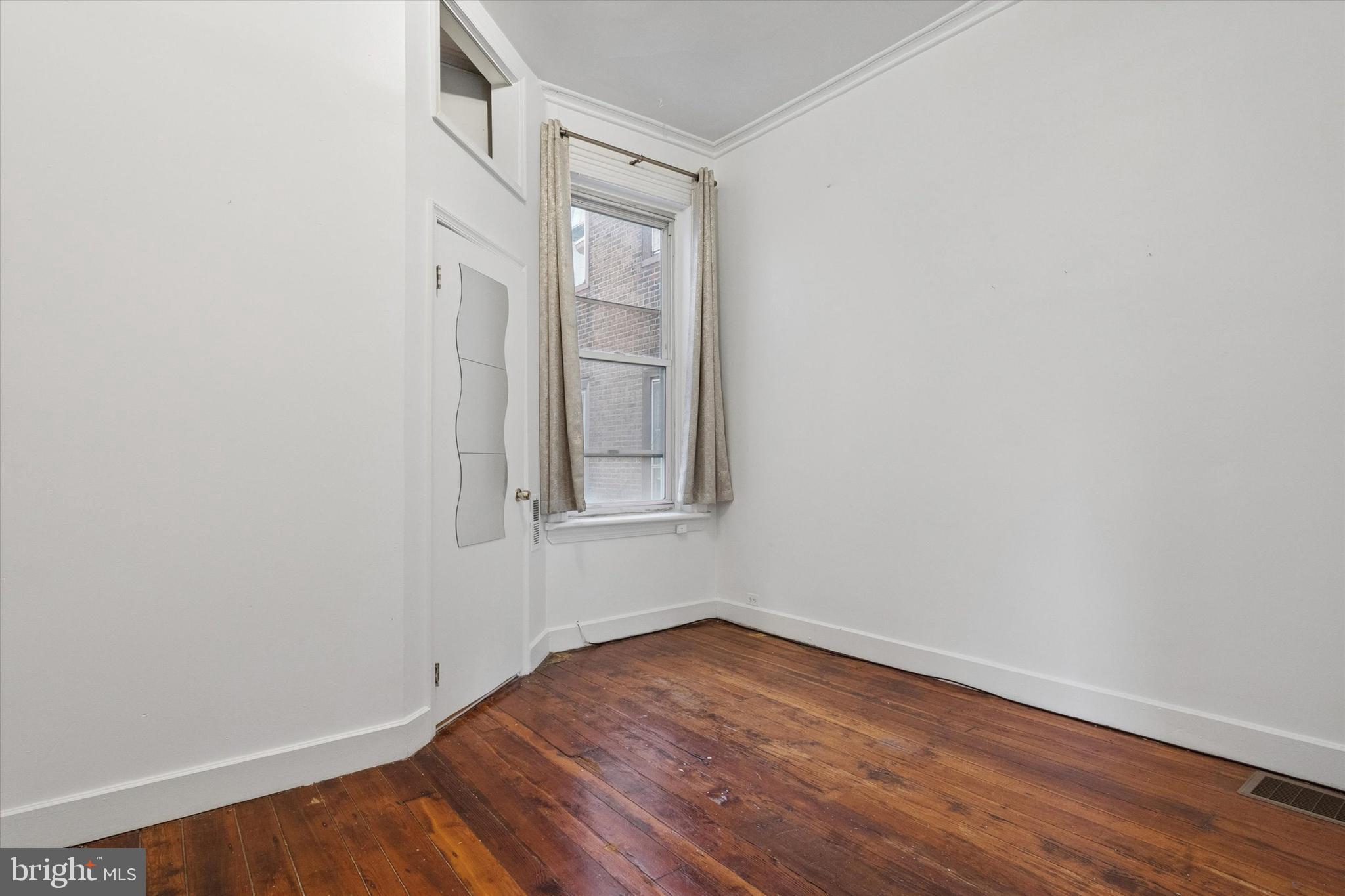 159 North 21st Street, Unit 2F Philadelphia, PA 19103 - Photo 6 of 18 Bedroom