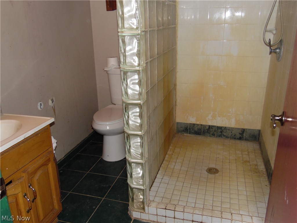 880 Everett Hull Road Cortland, OH 44410 - Photo 7 of 25 Gallery Image 7
