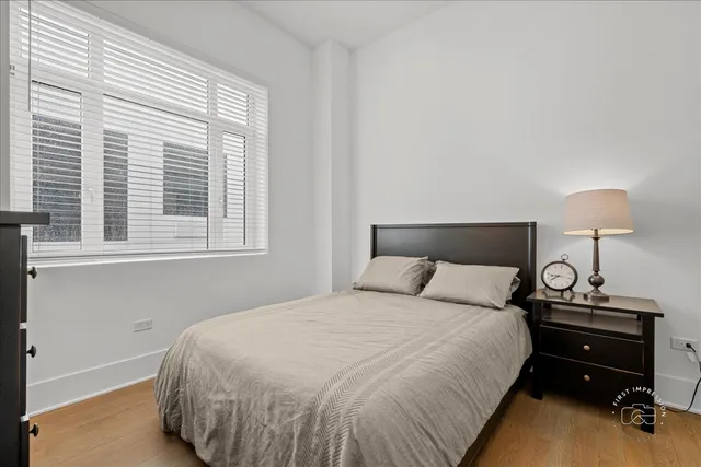 $1,300,000 | 195 North Addison Avenue, Unit PH03, Elmhurst, IL 60126