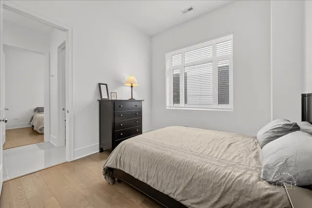 $1,300,000 | 195 North Addison Avenue, Unit PH03, Elmhurst, IL 60126