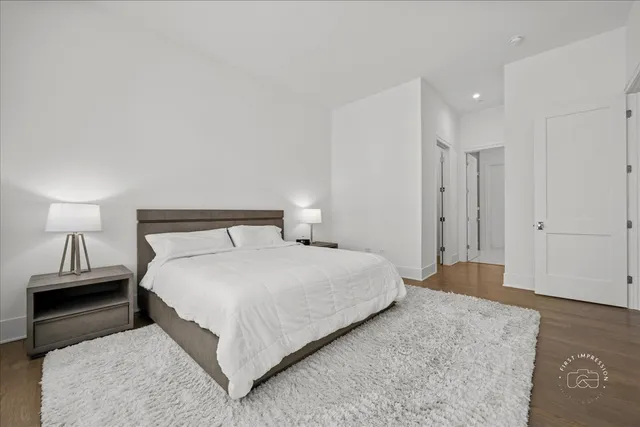 $1,300,000 | 195 North Addison Avenue, Unit PH03, Elmhurst, IL 60126