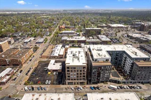 $1,300,000 | 195 North Addison Avenue, Unit PH03, Elmhurst, IL 60126