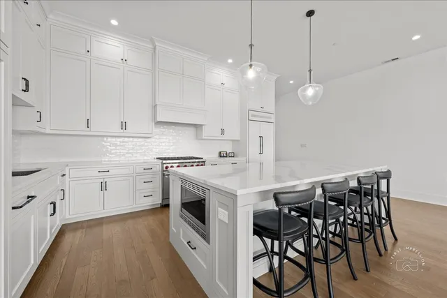 $1,300,000 | 195 North Addison Avenue, Unit PH03, Elmhurst, IL 60126