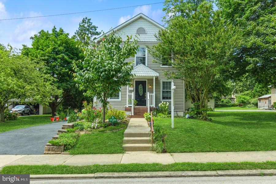 215 Linden Avenue Rutledge, PA 19070 - Photo 1 of 25 Gallery Image 1