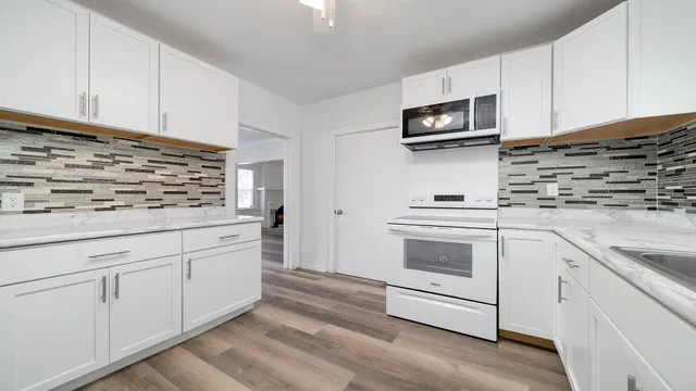 $179,900 | 234 North Gardiner Avenue, Rockford, IL 61107