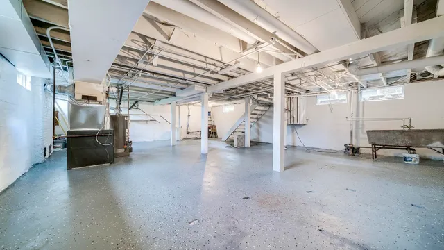 $179,900 | 234 North Gardiner Avenue, Rockford, IL 61107