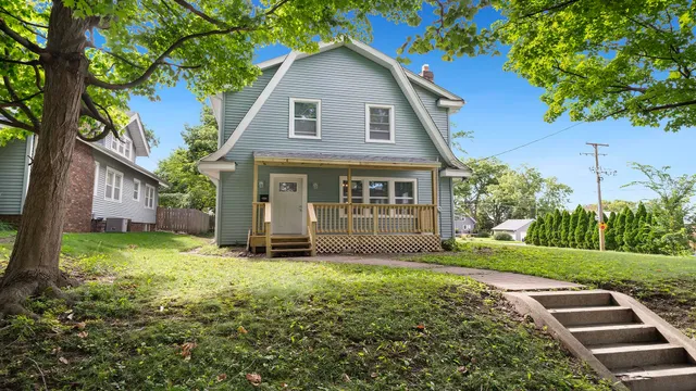 $179,900 | 234 North Gardiner Avenue, Rockford, IL 61107