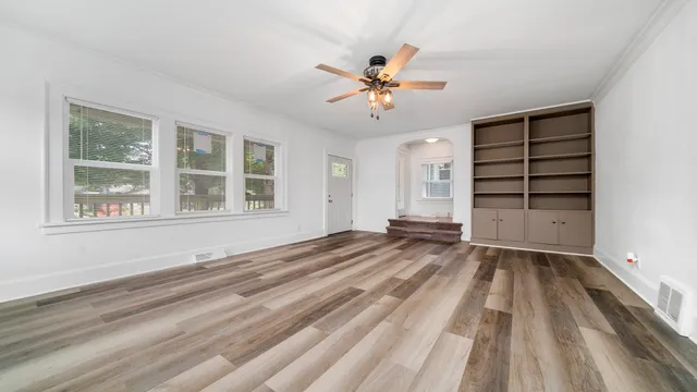 $179,900 | 234 North Gardiner Avenue, Rockford, IL 61107