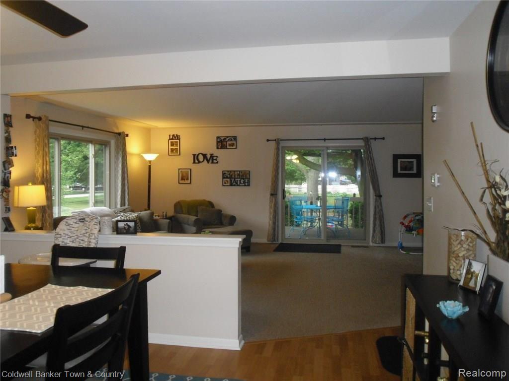 215 Prospect Street Howell, MI 48843 - Photo 15 of 54 prospectlivrm1.JPG