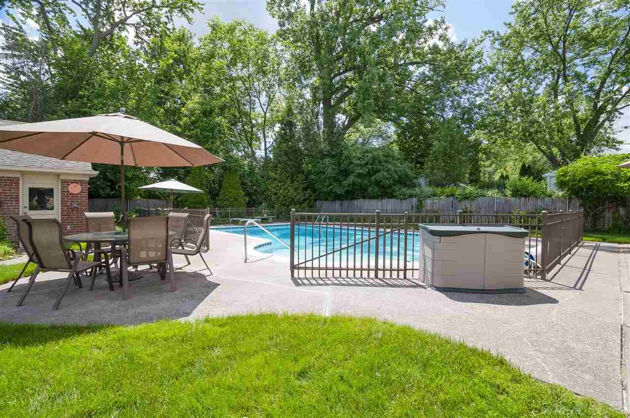 1415 South Renaud Road Grosse Pointe Woods, MI 48236 - Photo 58 of 65