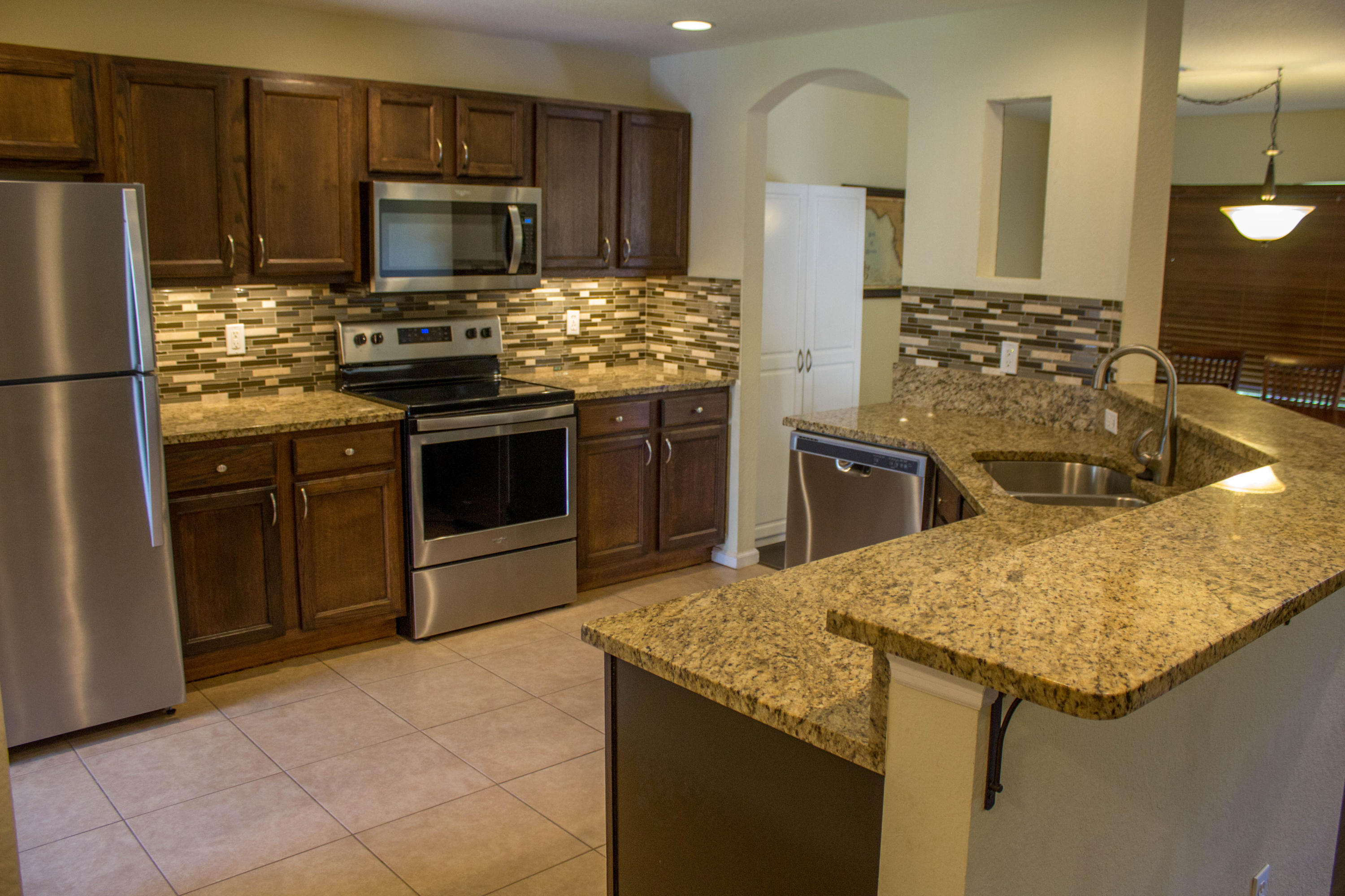 6101 Ferrera Street Jupiter, FL 33458 - Photo 2 of 15 Kitchen