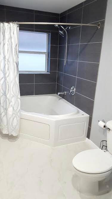 6101 Ferrera Street Jupiter, FL 33458 - Photo 8 of 15 master bath