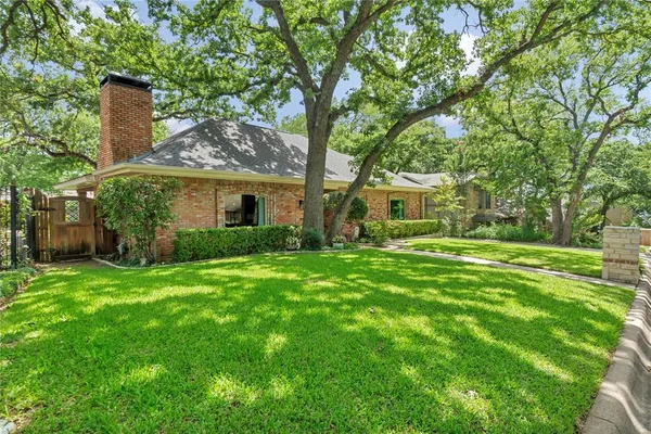 $440,000 | 1830 Rhinevalley Drive, Arlington, TX 76012