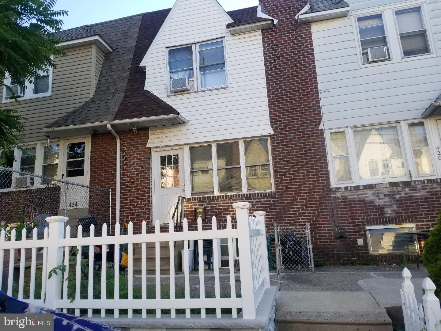 422 Hampden Road Upper Darby, PA 19082 - Photo 1 of 17