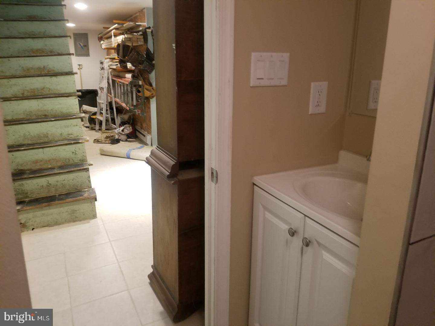 422 Hampden Road Upper Darby, PA 19082 - Photo 16 of 17