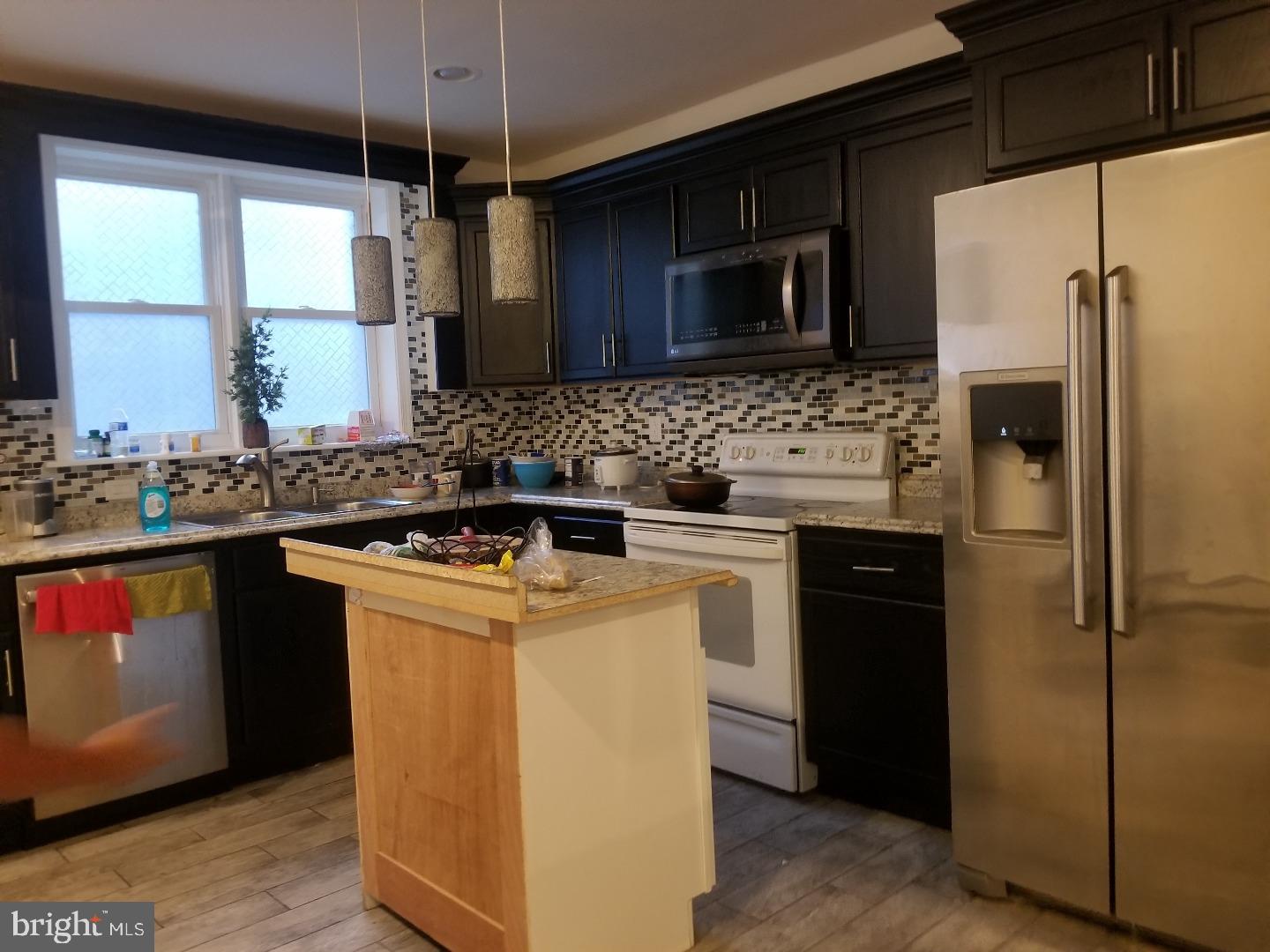 422 Hampden Road Upper Darby, PA 19082 - Photo 6 of 17