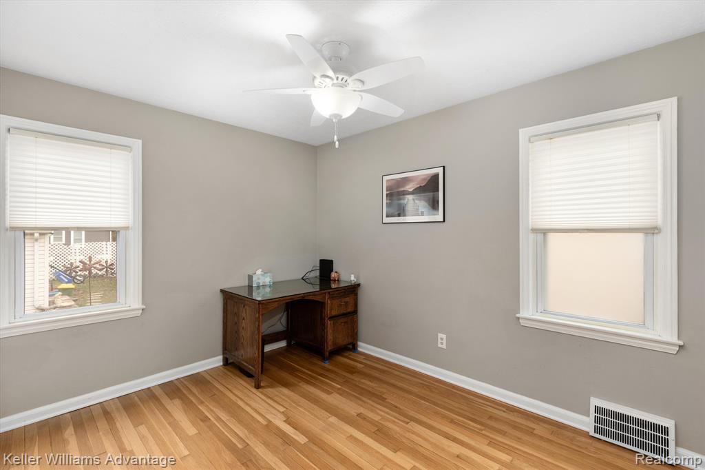 2290 Princeton Road Berkley, MI 48072 - Photo 20 of 50
