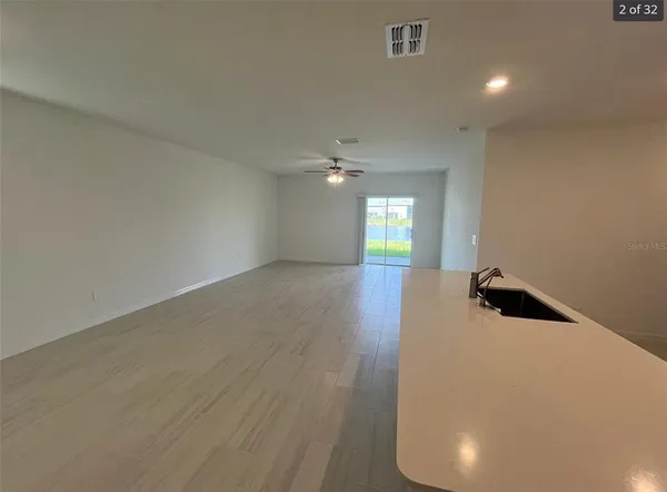 $2,950 | 11317 Radiant Shr Loop, San Antonio, FL 33576