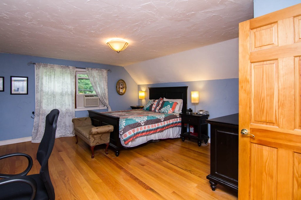 484 Chestnut Hill Road Millville, MA 01529 - Photo 15 of 28 Gallery Image 15