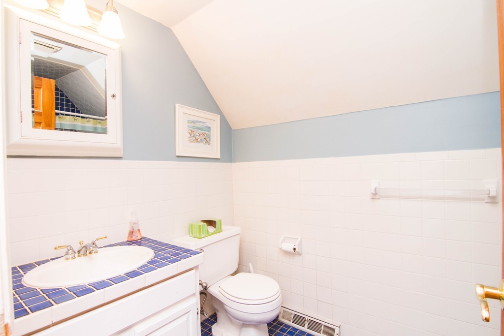 484 Chestnut Hill Road Millville, MA 01529 - Photo 16 of 28 Gallery Image 16