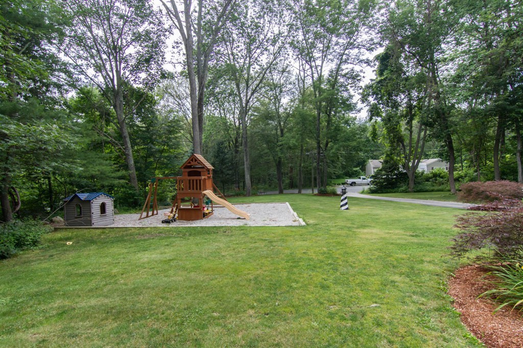 484 Chestnut Hill Road Millville, MA 01529 - Photo 28 of 28 Gallery Image 28