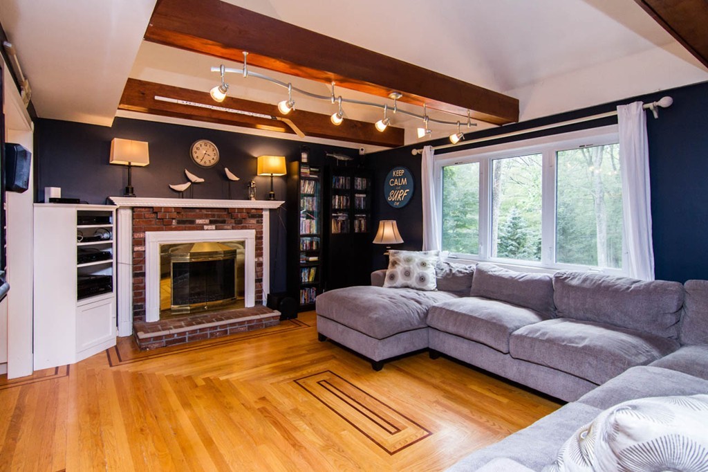 484 Chestnut Hill Road Millville, MA 01529 - Photo 10 of 28 Gallery Image 10