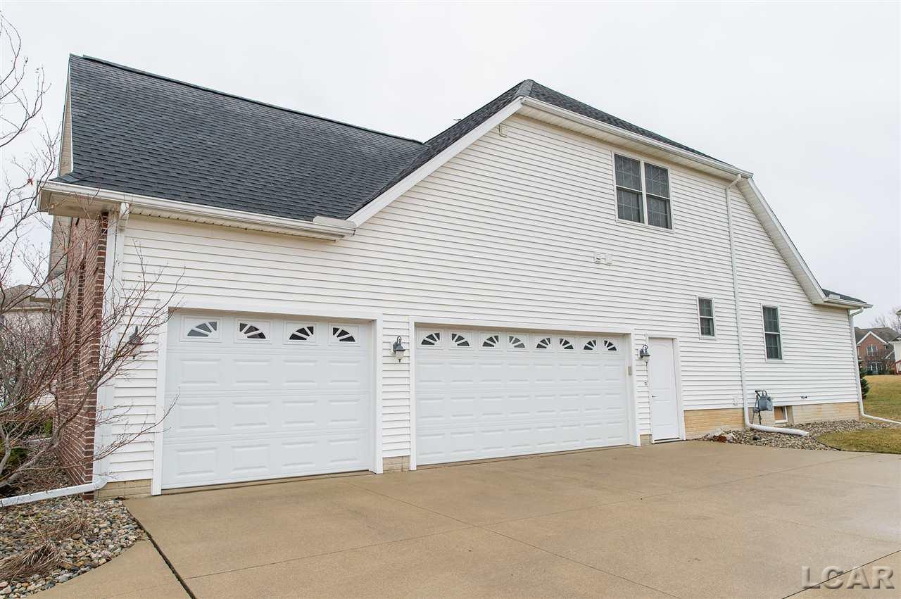 1259 Scott Ridge Drive Adrian, MI 49221 - Photo 4 of 47 31343401-3.JPG