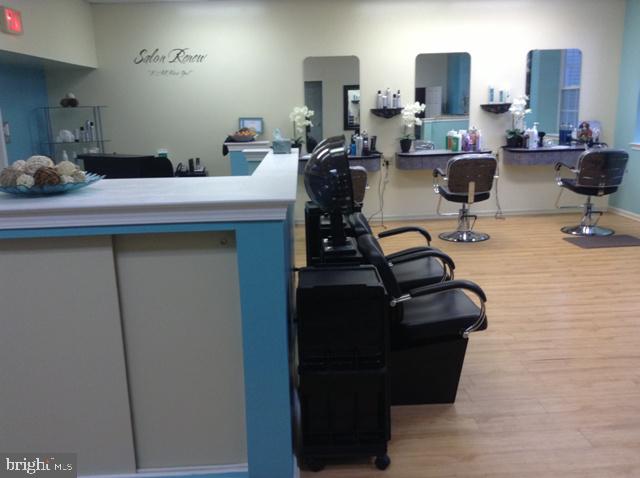5409 Centennial Station Warminster, PA 18974 - Photo 36 of 41 Salon Renew