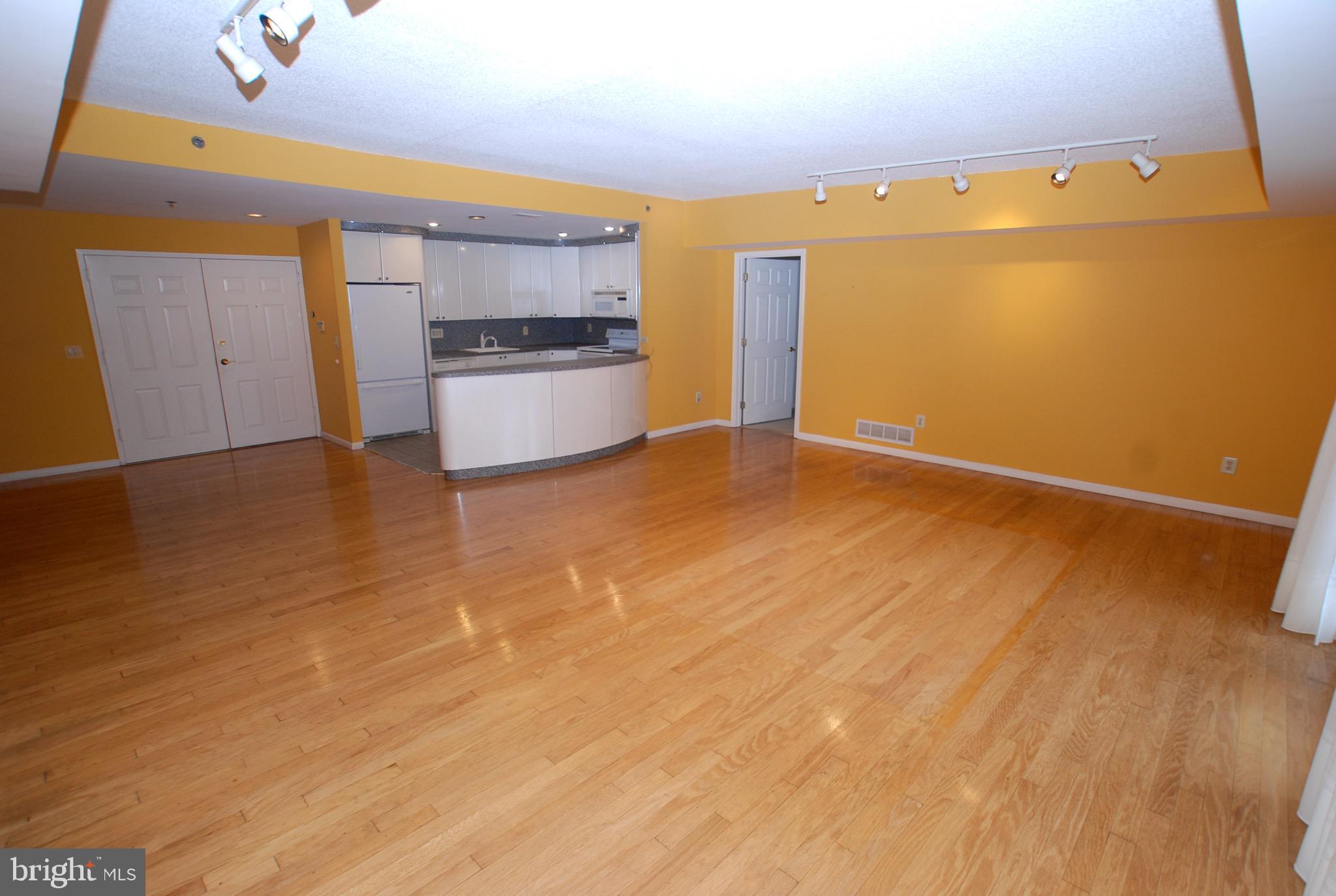 5409 Centennial Station Warminster, PA 18974 - Photo 5 of 41