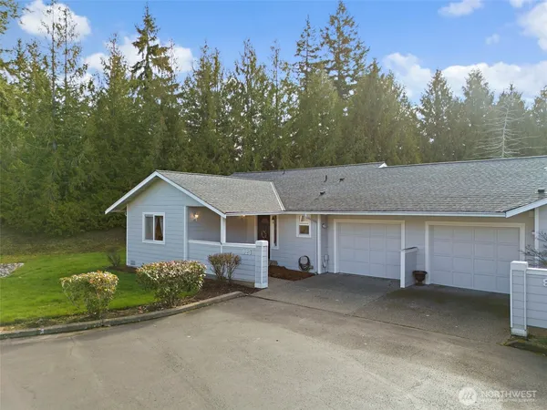 $399,500 | 923 Northwest Leisure Lane, Bremerton, WA 98311