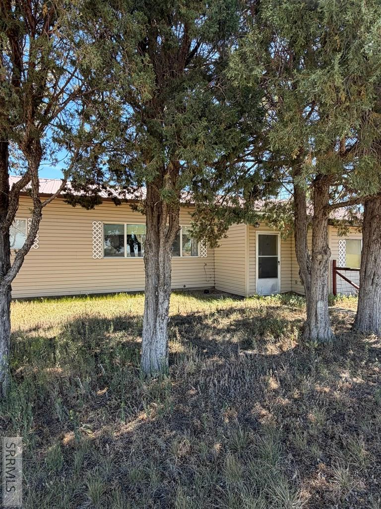 383 Bond Road Blackfoot, ID 83221 - Photo 2 of 15