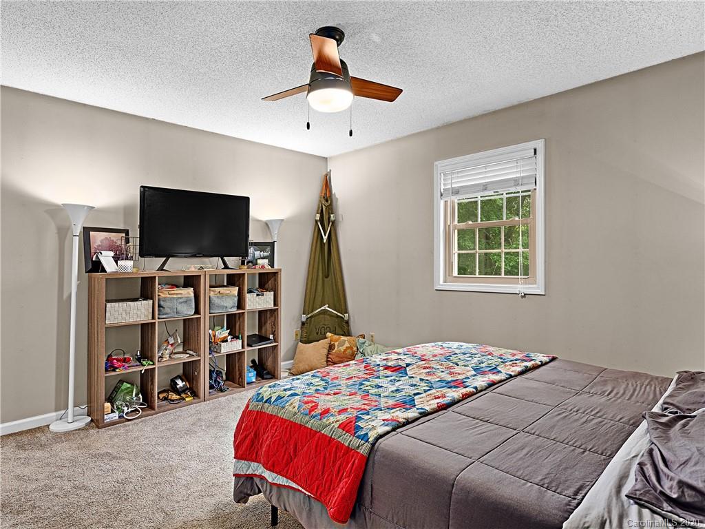 510 Hunters Ridge Road Mills River, NC 28759 - Photo 11 of 19 Gallery Image 11