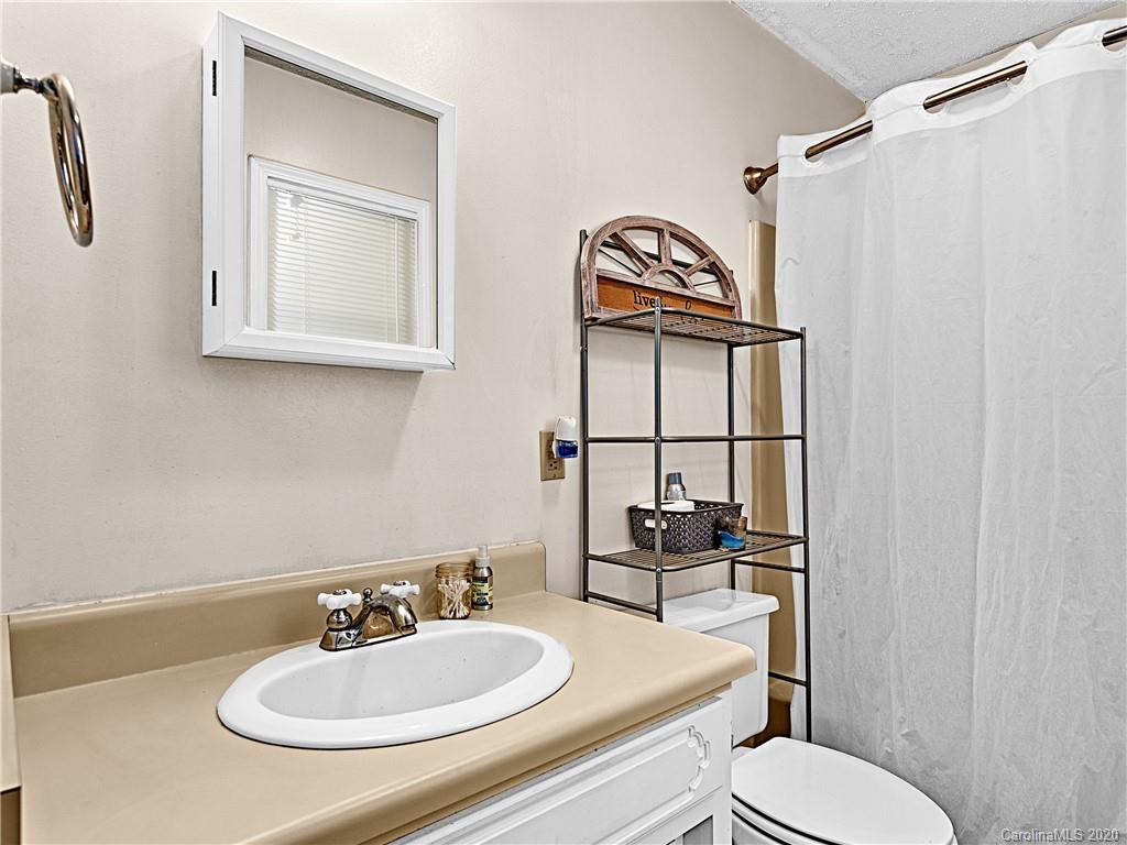 510 Hunters Ridge Road Mills River, NC 28759 - Photo 12 of 19 Gallery Image 12