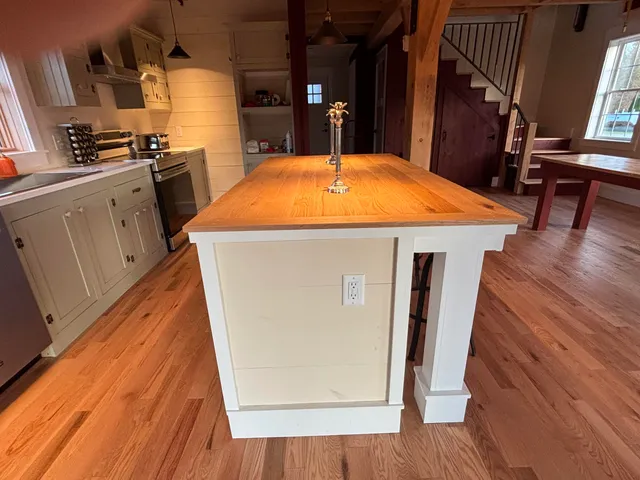 $595,000 | 625 Gould Hill, Johnson, VT 05656