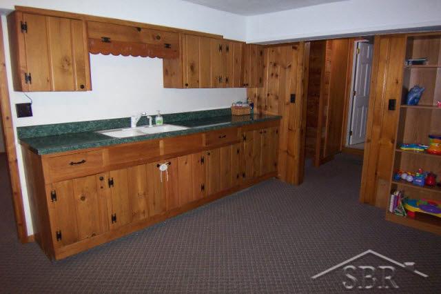 3385 South Graham Road Saginaw, MI 48609 - Photo 15 of 18 20106240-14.JPG