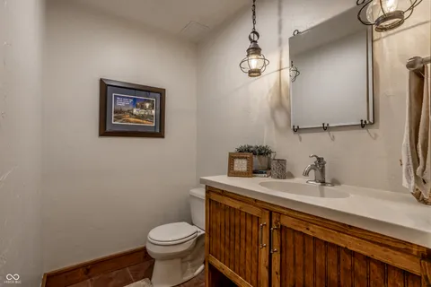 $1,300,000 | 4626 Woods Edge Drive, Zionsville, IN 46077