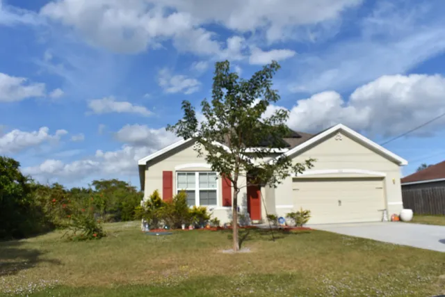 $3,075 | 107 Southwest Glenwood Drive, Port St. Lucie, FL 34984