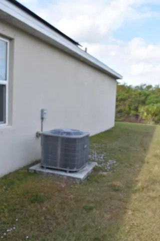 $3,075 | 107 Southwest Glenwood Drive, Port St. Lucie, FL 34984