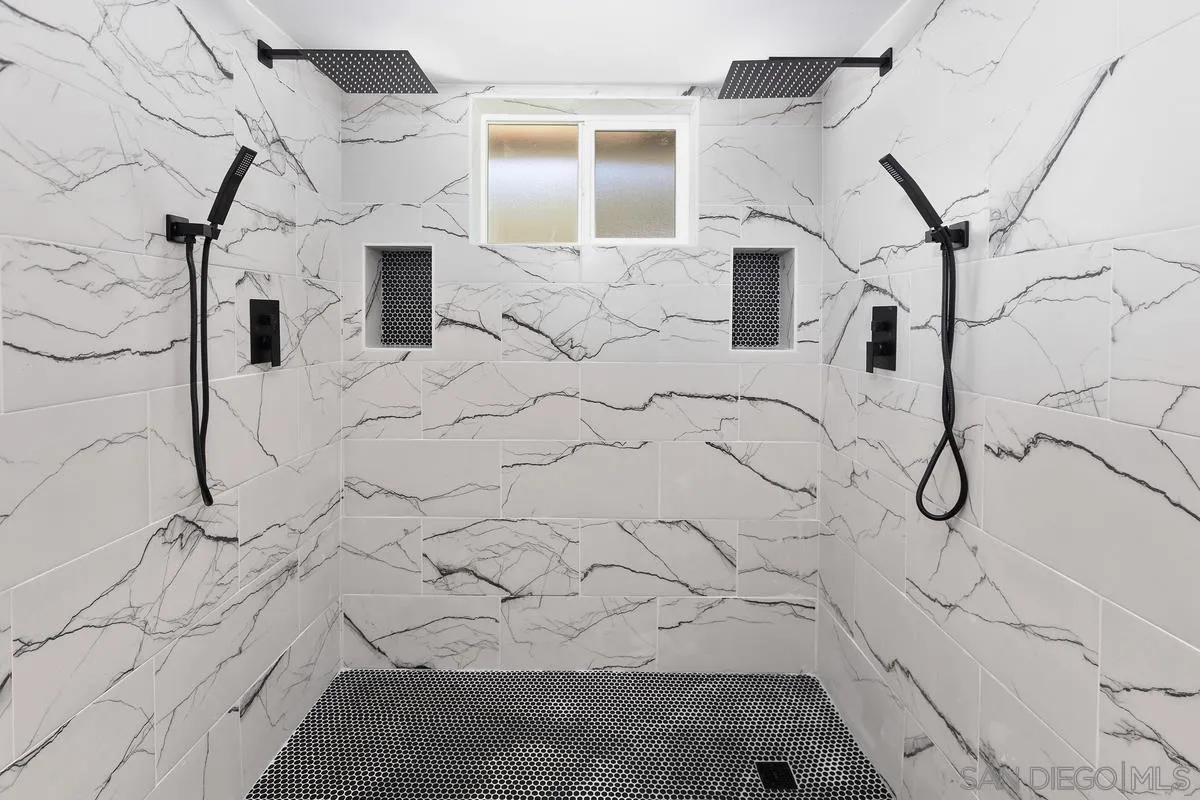 3245 Skytrail Ranch Road Jamul, CA 91935 - Photo 10 of 45 a bathroom with a bathtub