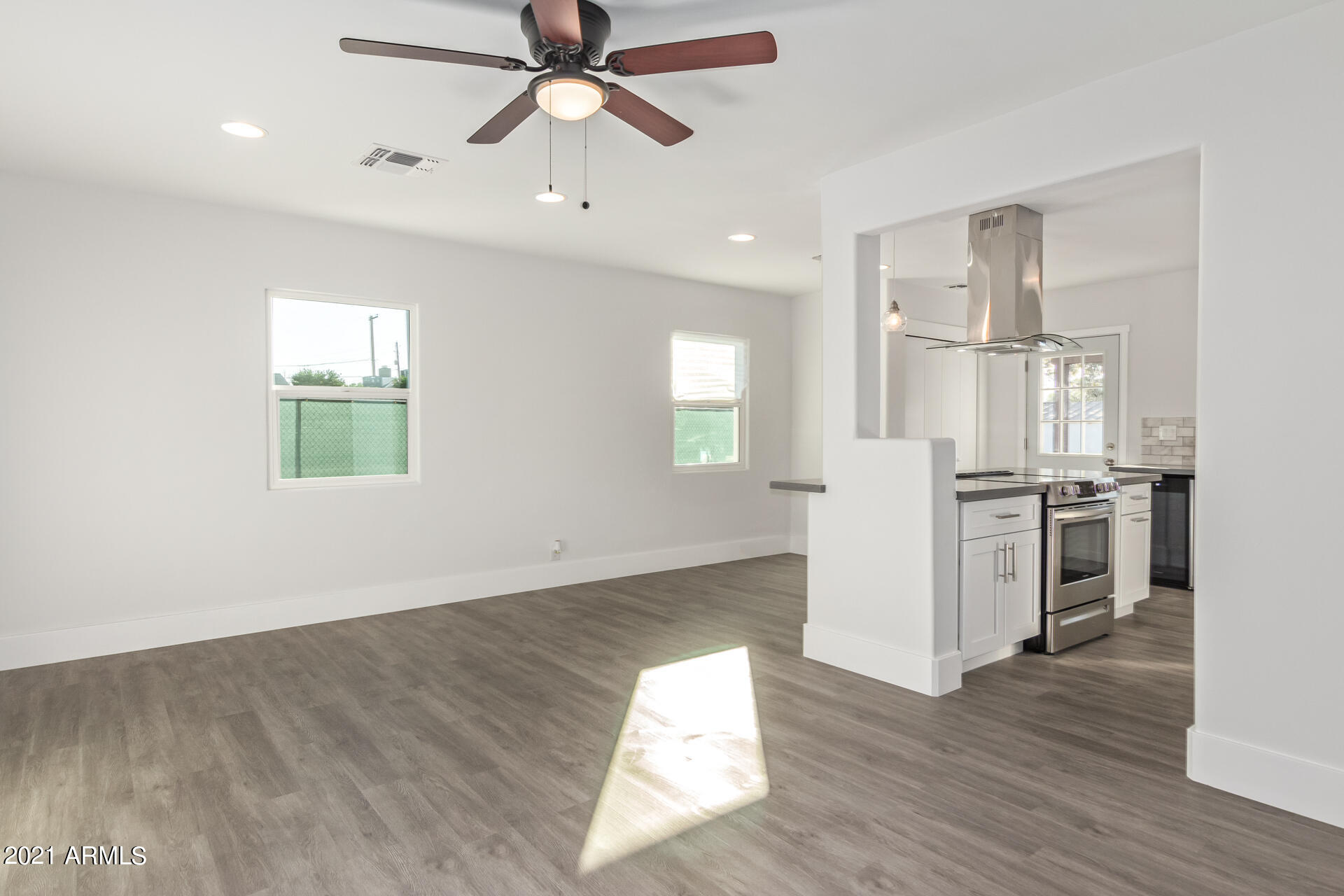 1501 West Roma Avenue Phoenix, AZ 85015 - Photo 6 of 25 0006-05 - Roma