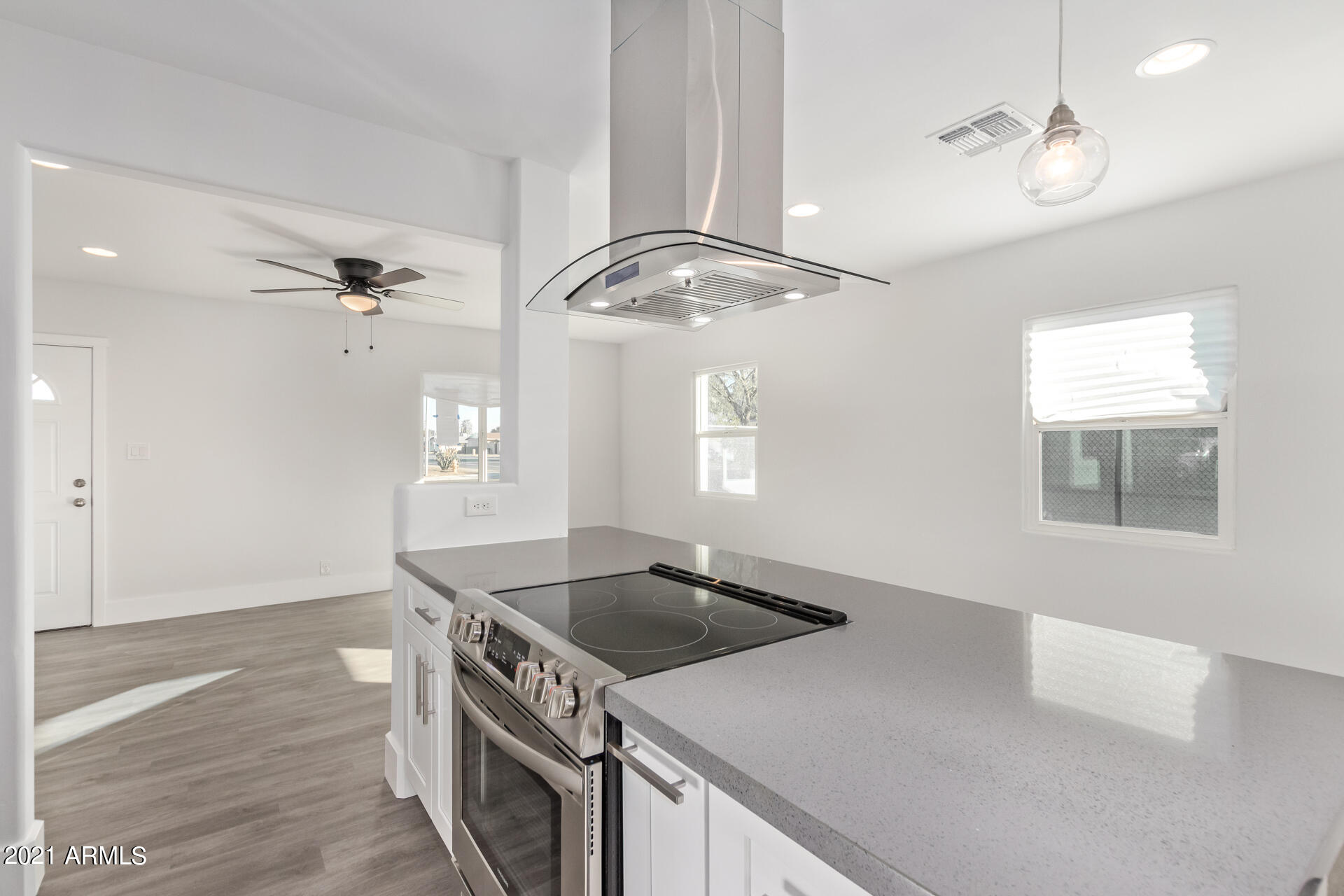 1501 West Roma Avenue Phoenix, AZ 85015 - Photo 9 of 25 0009-09 - Roma