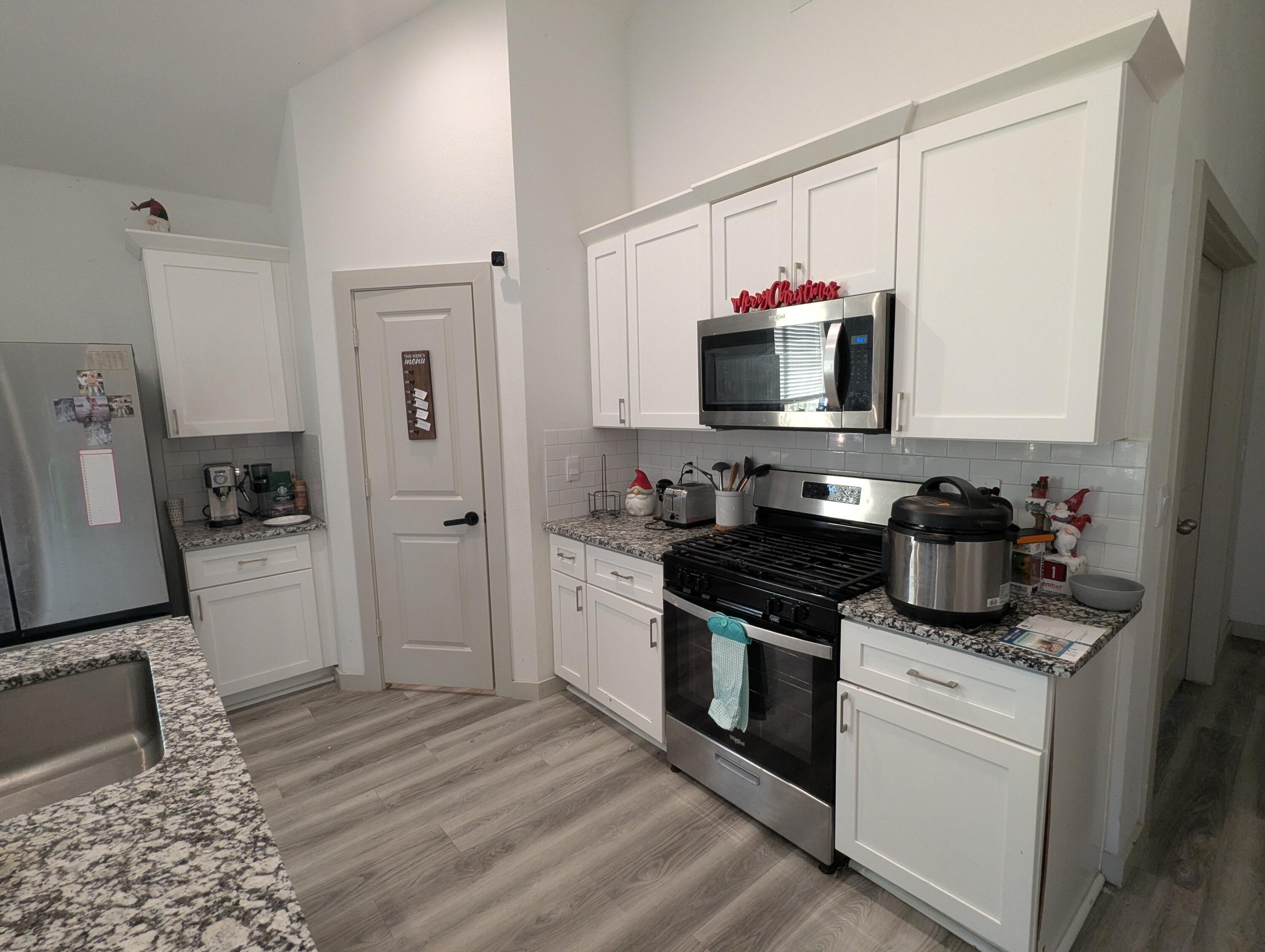 6802 55th Street Lubbock, TX 79407 - Photo 4 of 46 PXL_20260121_142201573.MP