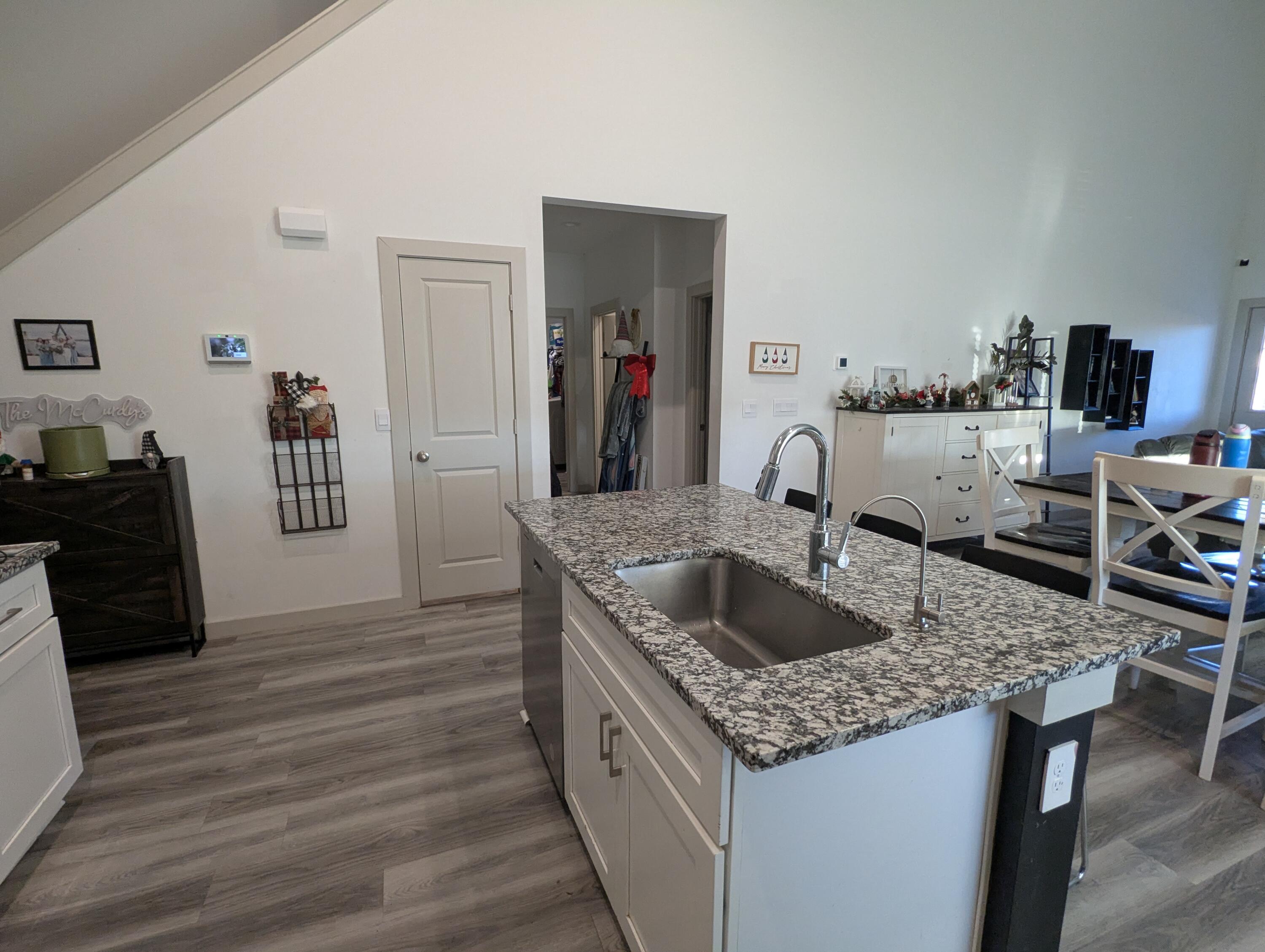 6802 55th Street Lubbock, TX 79407 - Photo 6 of 46 PXL_20260121_142356203.MP